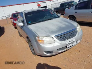 2008 Kia Spectra EX with VIN KNAFE122185524933, listed as a IAAI auction lot 41950696 with 243,423 mi miles. Bid and sale history available at carsss.com. Image 1.