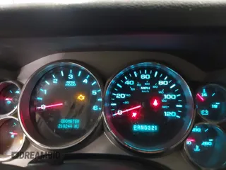 2007 GMC Sierra 1500 SLT z VIN 2GTEK13M471705516, wystawiony jako IAAI lot #41321029 z przebiegiem 210 244 mil mil oraz . Historia ofert i sprzedaży dostępna na DreamBid. Obrazek 7.