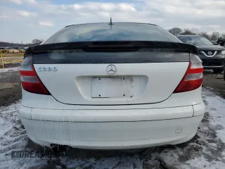 2005 Mercedes-Benz C z VIN WDBRN64JX5A764906, wystawiony jako Copart lot #41567275 z przebiegiem 94 593 mil mil oraz Szkoda całkowita • Salvage title. Historia ofert i sprzedaży dostępna na DreamBid. Obrazek 6.