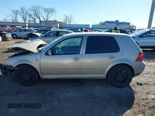 2005 Volkswagen Golf с VIN 9BWFR61J354015902, выставлен на аукционе IAAI как лот 41462331 с пробегом 235 754 миль миль и . История ставок и продаж доступна на DreamBid. Изображение 15.