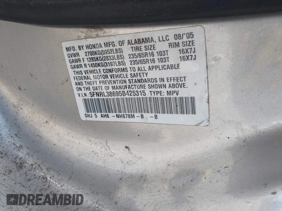 2005 Honda Odyssey EX-L with VIN 5FNRL38695B425315, listed as a IAAI auction lot 42175154 with Not provided miles and . Bid and sale history available at DreamBid. Image 9.
