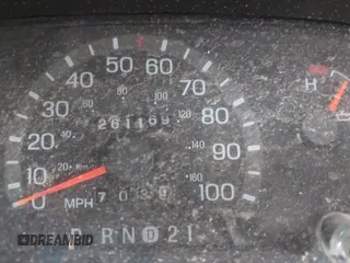 1997 Ford Econoline Commercial with VIN 1FDEE1460VHB16721, listed as a IAAI auction lot 40968310 with 261,169 mi miles. Bid and sale history available at carsss.com. Image 15.