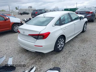 2022 Honda Civic Sedan LX with VIN 2HGFE2F28NH509970, listed as a IAAI auction lot 42038155 with 16,522 mi miles. Bid and sale history available at carsss.com. Image 4.