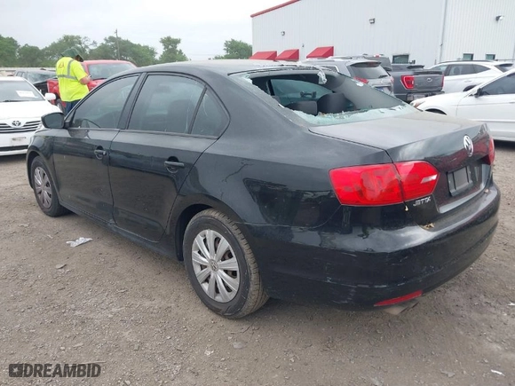 2014 Volkswagen Jetta Sedan S with VIN 3VW2K7AJ9EM388723, listed as a IAAI auction lot 41966645 with 147,229 mi miles. Bid and sale history available at carsss.com. Image 3.