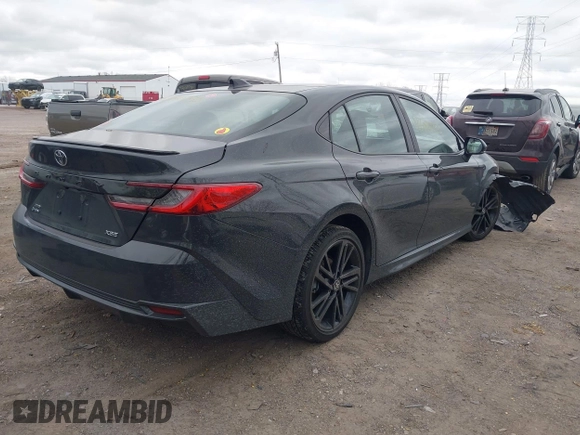 2025 Toyota Camry LE z VIN 4T1DBADK6SU509451, wystawiony jako IAAI lot #42040733 z przebiegiem 22 091 mil mil oraz . Historia ofert i sprzedaży dostępna na DreamBid. Obrazek 4.