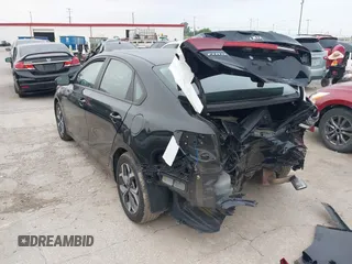 2020 Kia Forte LXS z VIN 3KPF24AD6LE257852, wystawiony jako IAAI lot #42361136 z przebiegiem 59 107 mil mil oraz . Historia ofert i sprzedaży dostępna na DreamBid. Obrazek 3.