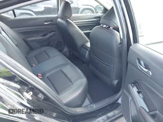 2024 Nissan Altima SR z VIN 1N4BL4CV0RN372815, wystawiony jako IAAI lot #42436563 z przebiegiem 35 231 mil mil oraz . Historia ofert i sprzedaży dostępna na DreamBid. Obrazek 8.