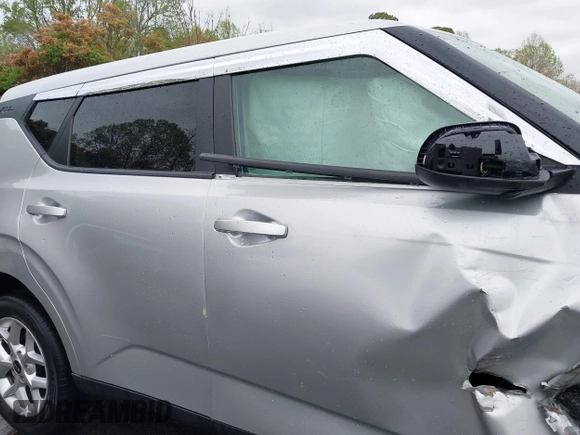 2021 Kia Soul S with VIN KNDJ23AU1M7763711, listed as a IAAI auction lot 41923709 with 34,512 mi miles and . Bid and sale history available at DreamBid. Image 13.