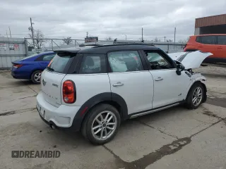 2015 MINI Countryman S with VIN WMWZC5C54FWP45274, listed as a Copart auction lot 47877695 with Not Provided miles and Salvage Title. Bid and sale history available at DreamBid. Image 3.