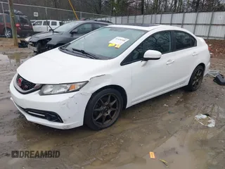 2015 Honda Civic Sedan Si with VIN 2HGFB6E58FH707610, listed as a IAAI auction lot 41420340 with 100,122 mi miles. Bid and sale history available at carsss.com. Image 17.