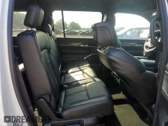 2024 Jeep Wagoneer Series II with VIN 1C4SJUBPXRS172108, listed as a Copart auction lot 63134895 with 35,782 mi miles and Clean title. Bid and sale history available at DreamBid. Image 11.