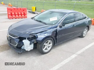2016 Chevrolet Malibu LS z VIN 1G1ZB5ST9GF278692, wystawiony jako IAAI lot #42369208 z przebiegiem 148 195 mil mil oraz . Historia ofert i sprzedaży dostępna na DreamBid. Obrazek 18.