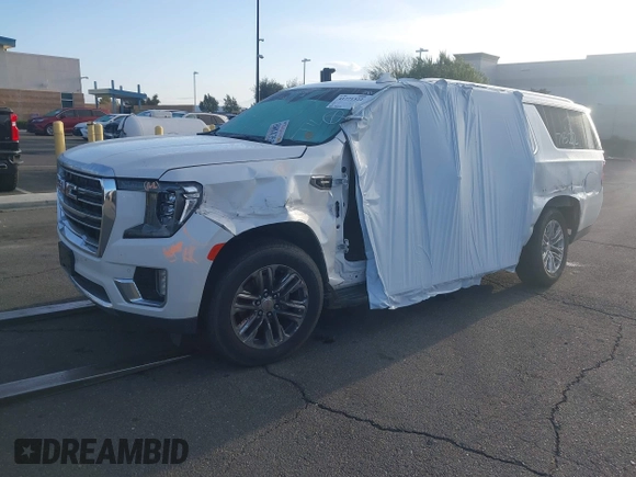 2021 GMC Yukon XL SLT with VIN 1GKS2GKT8MR449693, listed as a IAAI auction lot 41771522 with 61,922 mi miles. Bid and sale history available at carsss.com. Image 2.