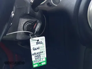 2014 Jeep Wrangler Unlimited Sahara z VIN 1C4BJWEG1EL209431, wystawiony jako IAAI lot #42325022 z przebiegiem 64 529 mil mil oraz . Historia ofert i sprzedaży dostępna na DreamBid. Obrazek 11.