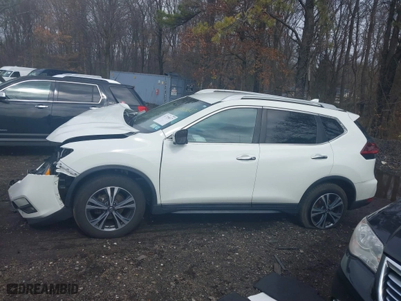 2019 Nissan Rogue SL with VIN 5N1AT2MT8KC817404, listed as a IAAI auction lot 41735617 with 50,940 mi miles. Bid and sale history available at carsss.com. Image 14.