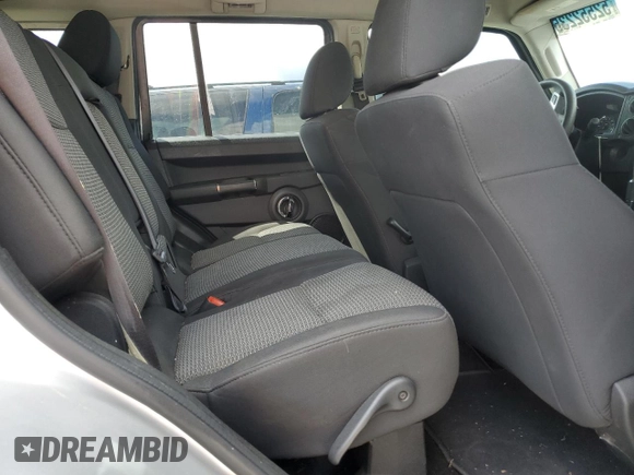 2009 Jeep Commander Sport with VIN 1J8HH48K89C540189, listed as a Copart auction lot 52552235 with 258,377 mi miles and Salvage title. Bid and sale history available at DreamBid. Image 11.