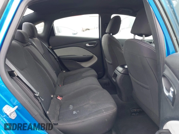 2015 Dodge Dart SXT with VIN 1C3CDFBB4FD300715, listed as a IAAI auction lot 41954302 with 78,750 mi miles. Bid and sale history available at carsss.com. Image 8.