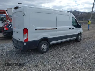 2021 Ford Transit Cargo с VIN 1FTBR2C81MKA02605, выставлен на аукционе IAAI как лот 41804703 с пробегом 94 481 миль миль и . История ставок и продаж доступна на DreamBid. Изображение 4.