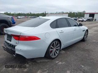 2018 Jaguar XF with VIN SAJBG4FV9JCY55697, listed as a IAAI auction lot 41406469 with 55,572 mi miles and . Bid and sale history available at DreamBid. Image 4.
