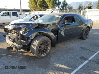 2019 Dodge Challenger R/T Scat Pack z VIN 2C3CDZFJ8KH702091, wystawiony jako Copart lot #88263715 z przebiegiem 35 545 mil mil oraz Szkoda całkowita • Salvage title. Historia ofert i sprzedaży dostępna na DreamBid. Obrazek 1.