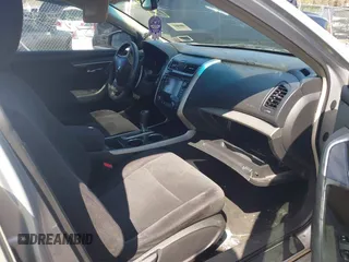 2013 Nissan Altima SV z VIN 1N4BL3AP0DC201162, wystawiony jako IAAI lot #42079925 z przebiegiem Nie podano mil oraz . Historia ofert i sprzedaży dostępna na DreamBid. Obrazek 5.