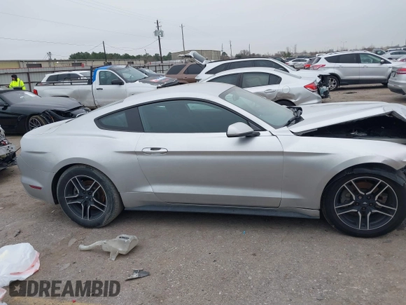 2016 Ford Mustang V6 with VIN 1FA6P8AM3G5266234, listed as a IAAI auction lot 41567015 with 130,207 mi miles and . Bid and sale history available at carsss.com. Image 13.