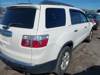 2008 GMC Acadia SLT2 with VIN 1GKER33718J135116, listed as a IAAI auction lot 41835196 with 215,390 mi miles. Bid and sale history available at carsss.com. Image 4.