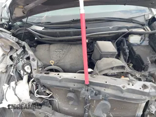 2019 Toyota Sienna XLE Auto Access Seat with VIN 5TDYZ3DC4KS015406, listed as a IAAI auction lot 42067648 with 81,070 mi miles. Bid and sale history available at carsss.com. Image 10.