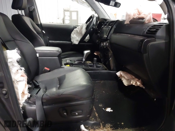 2021 Toyota 4Runner TRD Off Road Premium с VIN JTERU5JR6M5892569, выставлен на аукционе IAAI как лот 41921211 с пробегом 50 853 миль миль и . История ставок и продаж доступна на DreamBid. Изображение 5.