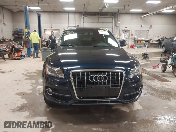 2011 Audi Q5 3.2L Premium Plus with VIN WA1DKAFP4BA028879, listed as a IAAI auction lot 41864795 with 161,288 mi miles. Bid and sale history available at carsss.com. Image 13.