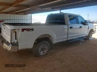 2022 Ford F-250 XL z VIN 1FT7W2B66NEC14298, wystawiony jako Copart lot #59155145 z przebiegiem 123 456 mil mil oraz Czysty tytuł • Clean title. Historia ofert i sprzedaży dostępna na DreamBid. Obrazek 3.