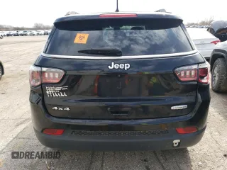 2018 Jeep Compass Latitude with VIN 3C4NJDBB0JT191125, listed as a Copart auction lot 52825905 with 188,553 mi miles and Clean Title. Bid and sale history available at carsss.com. Image 6.
