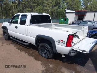 2004 Chevrolet Silverado 1500 Z71 with VIN 1GCEK19T04E120134, listed as a IAAI auction lot 41993068 with 162,486 mi miles. Bid and sale history available at carsss.com. Image 3.