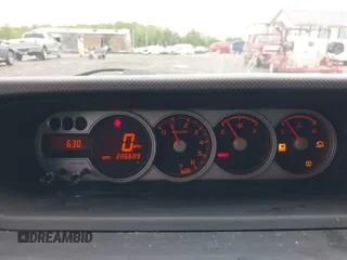 2009 Scion xB z VIN JTLKE50E291096437, wystawiony jako IAAI lot #42330359 z przebiegiem 226 699 mil mil oraz . Historia ofert i sprzedaży dostępna na DreamBid. Obrazek 7.