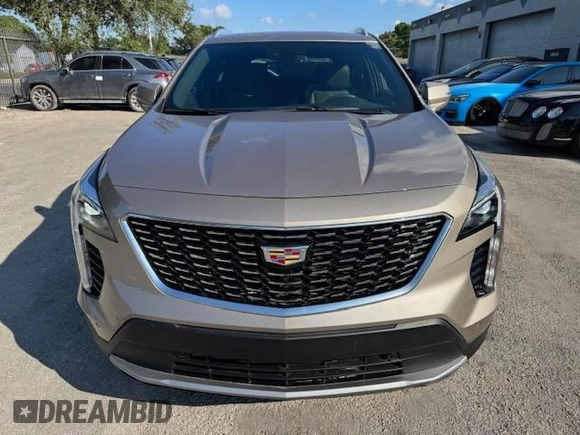 2023 Cadillac XT4 AWD Premium Luxury z VIN 1GYFZDR40PF108407, wystawiony jako Copart lot #47146185 z przebiegiem 8 724 mil mil oraz Nie do naprawy • Non repairable. Historia ofert i sprzedaży dostępna na DreamBid. Obrazek 5.