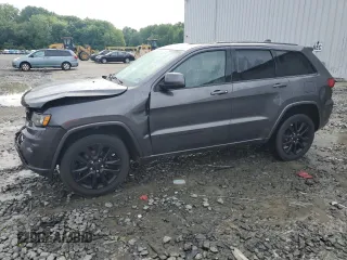 2017 Jeep Grand Cherokee Altitude z VIN 1C4RJFAG9HC720250, wystawiony jako Copart lot #56956155 z przebiegiem 138 879 mil mil oraz Szkoda całkowita • Salvage title. Historia ofert i sprzedaży dostępna na DreamBid. Obrazek 1.