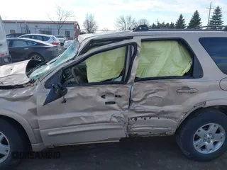 2007 Ford Escape Limited with VIN 1FMCU04137KC07416, listed as a IAAI auction lot 41452095 with Not provided miles and . Bid and sale history available at DreamBid. Image 6.
