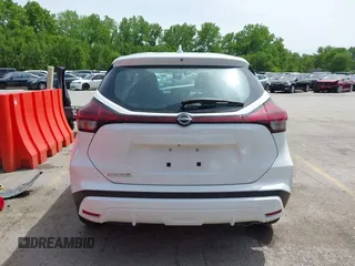 2022 Nissan Kicks S z VIN 3N1CP5BV3NL523119, wystawiony jako IAAI lot #42122504 z przebiegiem 28 062 mil mil oraz . Historia ofert i sprzedaży dostępna na DreamBid. Obrazek 17.