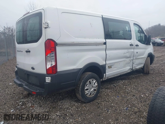 2016 Ford Transit with VIN 1FTYR1YG1GKA43549, listed as a IAAI auction lot 41460987 with 61,938 mi miles and . Bid and sale history available at DreamBid. Image 4.