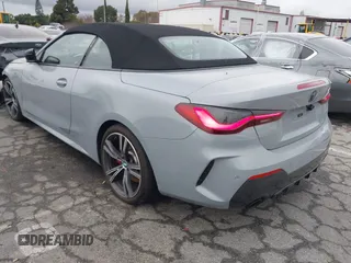 2024 BMW 4 Series 430i z VIN WBA23AT03RCP22962, wystawiony jako IAAI lot #41501751 z przebiegiem 26 632 mil mil oraz . Historia ofert i sprzedaży dostępna na DreamBid. Obrazek 3.