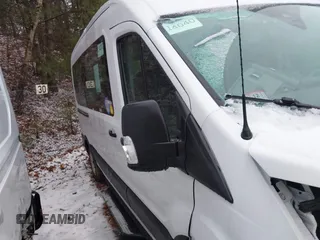 2022 Ford Transit Passenger XL with VIN 1FBAX2C88NKA79625, listed as a IAAI auction lot 41490410 with 27,521 mi miles and . Bid and sale history available at DreamBid. Image 13.