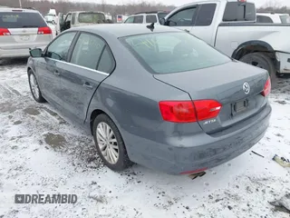 2013 Volkswagen Jetta TDI w/Premium с VIN 3VWLL7AJ9DM226266, выставлен на аукционе IAAI как лот 41625730 с пробегом 119 596 миль миль и . История ставок и продаж доступна на DreamBid. Изображение 3.