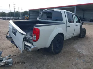 2017 Nissan Frontier SV with VIN 1N6DD0EV2HN765247, listed as a IAAI auction lot 41017764 with 141,942 mi miles and . Bid and sale history available at DreamBid. Image 4.