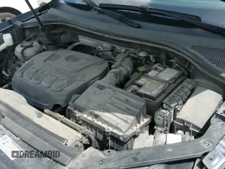 2020 Volkswagen Tiguan SE с VIN 3VV3B7AX7LM058198, выставлен на аукционе IAAI как лот 42693724 с пробегом 3 213 миль миль и . История ставок и продаж доступна на DreamBid. Изображение 20.