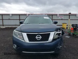 2013 Nissan Pathfinder SV with VIN 5N1AR2MMXDC681044, listed as a IAAI auction lot 41794481 with 181,915 mi miles. Bid and sale history available at carsss.com. Image 12.