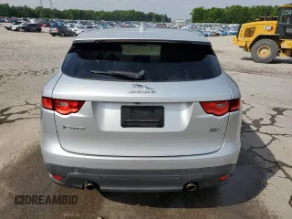 2019 Jaguar F-Pace 25t z VIN SADCS2FXXKA390386, wystawiony jako Copart lot #54671255 z przebiegiem 103 930 mil mil oraz Szkoda całkowita • Salvage title. Historia ofert i sprzedaży dostępna na DreamBid. Obrazek 6.