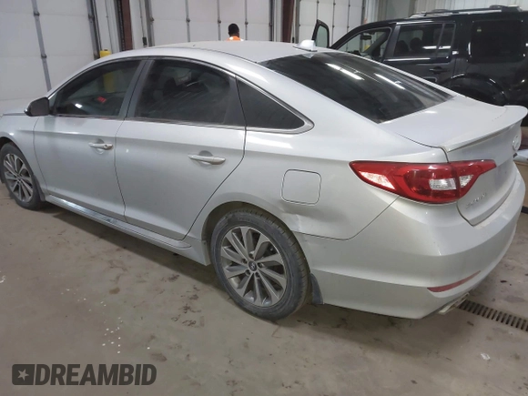 2015 Hyundai Sonata Limited with VIN 5NPE34AF4FH165214, listed as a IAAI auction lot 41738497 with 127,132 mi miles and . Bid and sale history available at carsss.com. Image 3.
