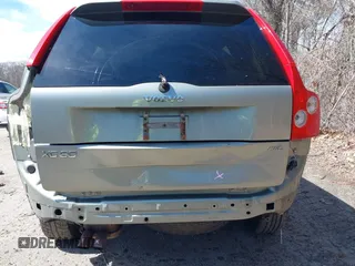 2006 Volvo XC90 with VIN YV4CM592361282458, listed as a IAAI auction lot 41995482 with 281,603 mi miles and . Bid and sale history available at DreamBid. Image 6.