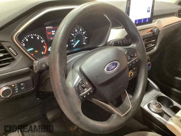2021 Ford Escape SE with VIN 1FMCU0G69MUA53124, listed as a IAAI auction lot 42749962 with 67,774 mi miles and . Bid and sale history available at DreamBid. Image 2.