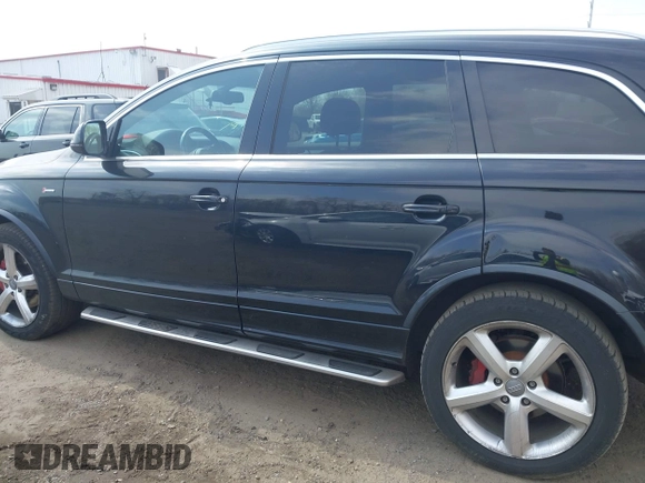 2013 Audi Q7 S line Prestige z VIN WA1DGAFE2DD014884, wystawiony jako IAAI lot #41899713 z przebiegiem 130 141 mil mil oraz . Historia ofert i sprzedaży dostępna na DreamBid. Obrazek 14.